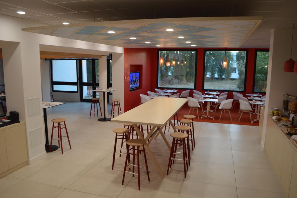 Hôtel ibis Styles Auxerre Nord Exterior foto