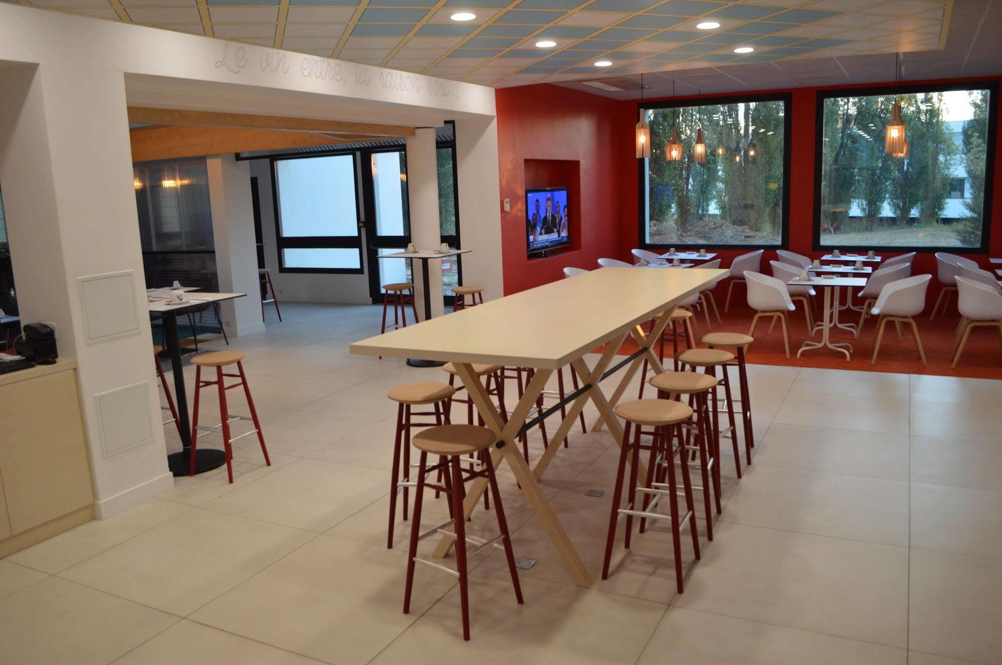 Hôtel ibis Styles Auxerre Nord Exterior foto